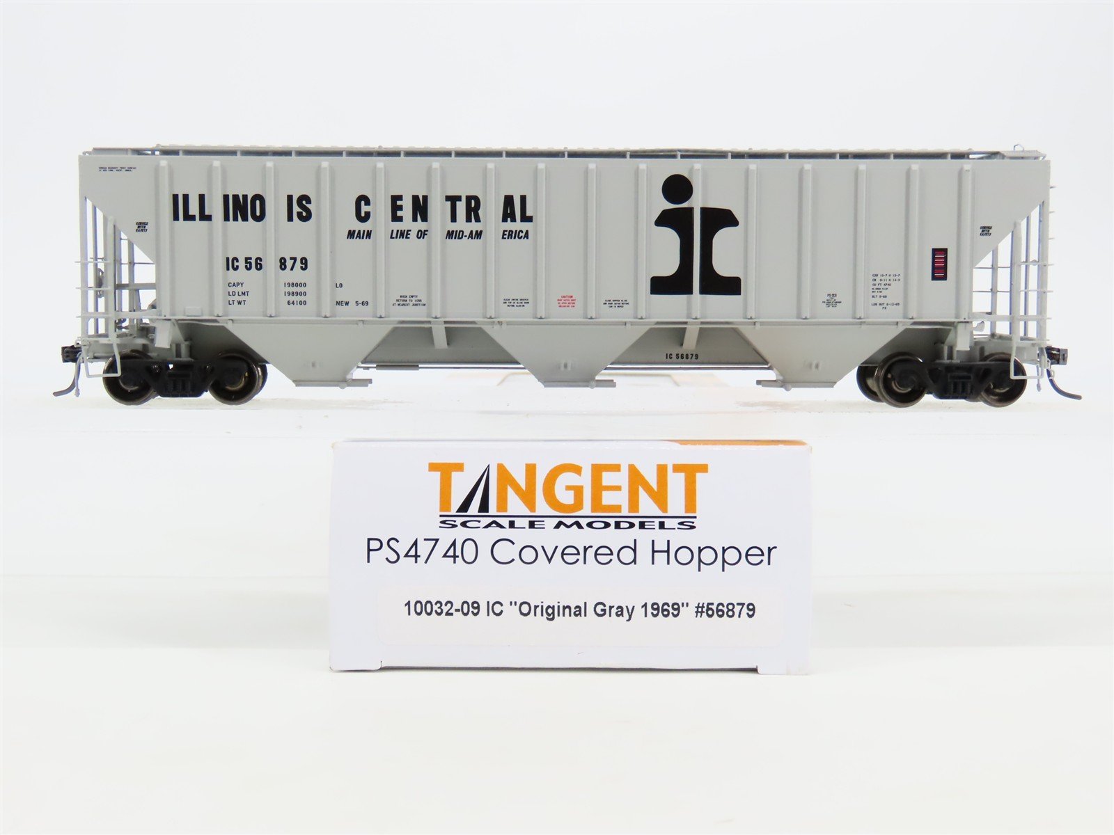 HO Scale Tangent 10032-09 IC Illinois Central 3 Bay Covered Hopper #56879