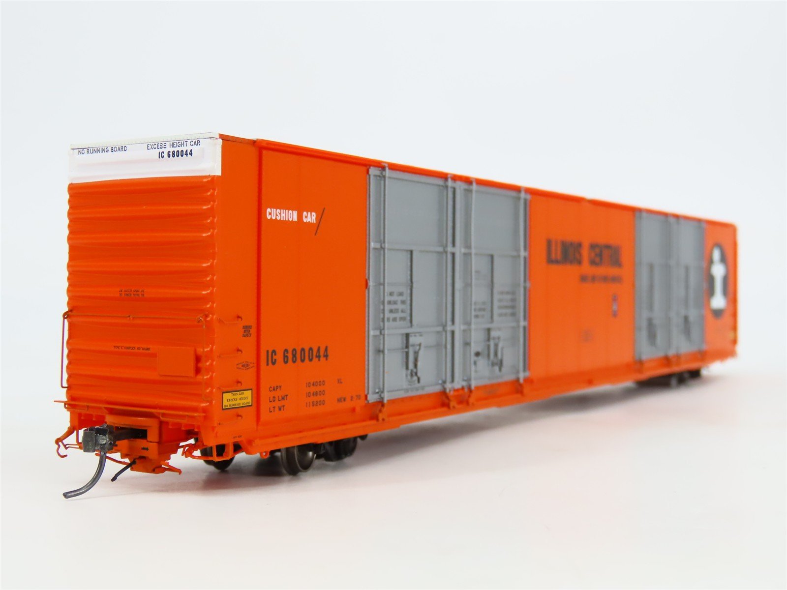 HO Scale Tangent 25519-04 IC Illinois Central 86' Quad Plug Door Box Car 680044
