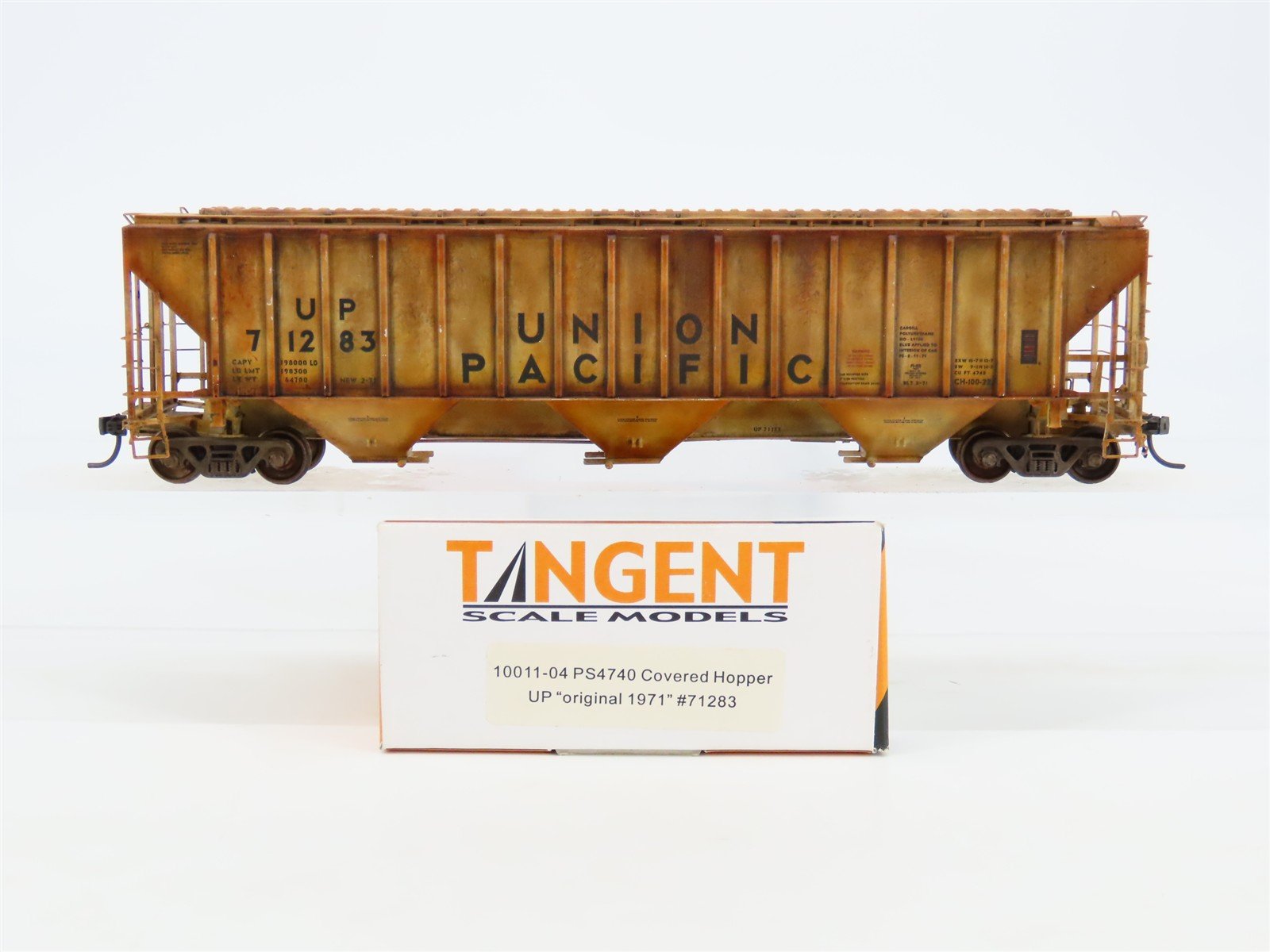 HO Tangent 10011-04 UP Union Pacific 3 Bay Covered Hopper 71283 Custom Weathered