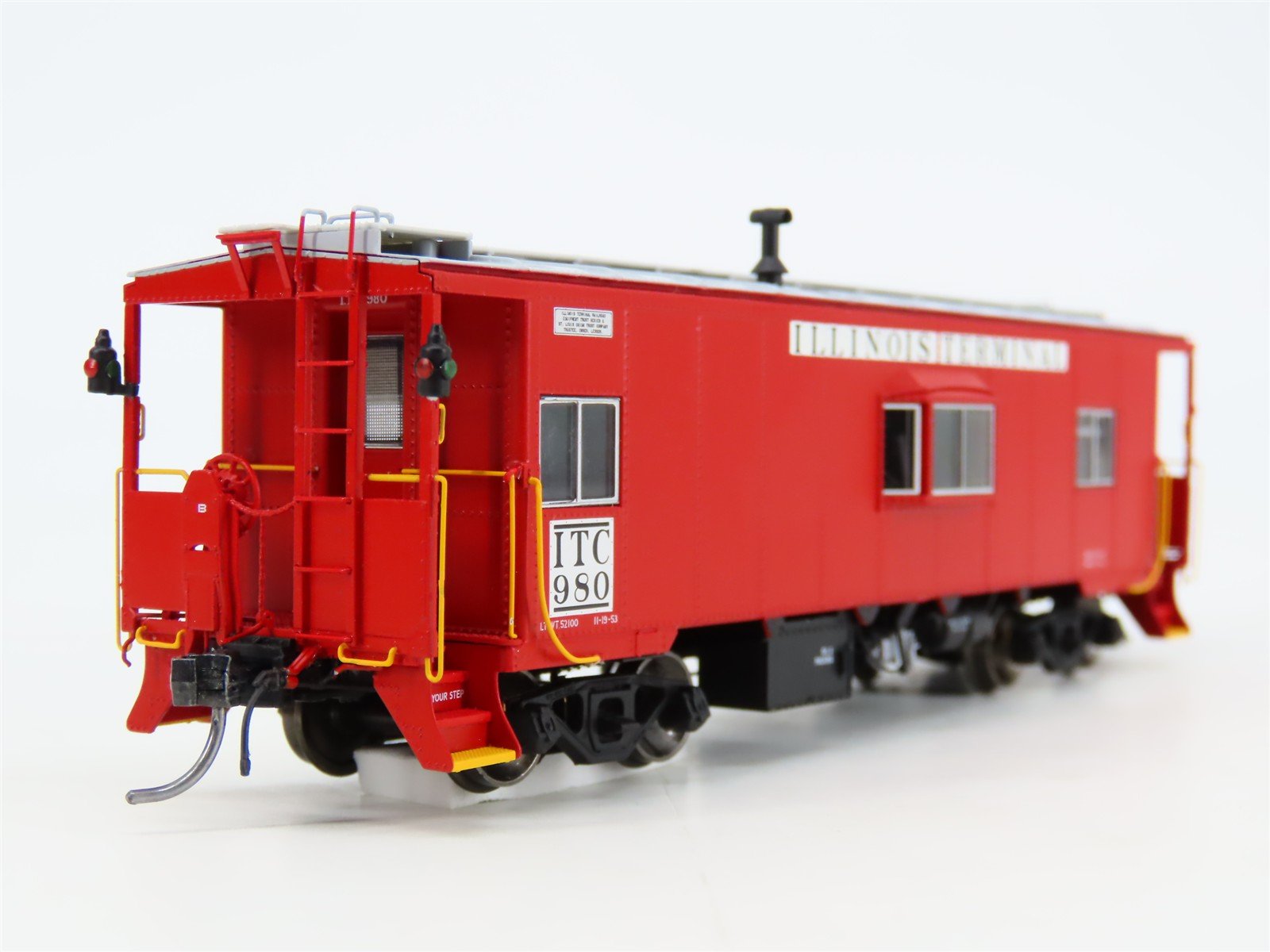 HO Scale Tangent 60116-01 ITC Illinois Terminal Bay Window Caboose #980