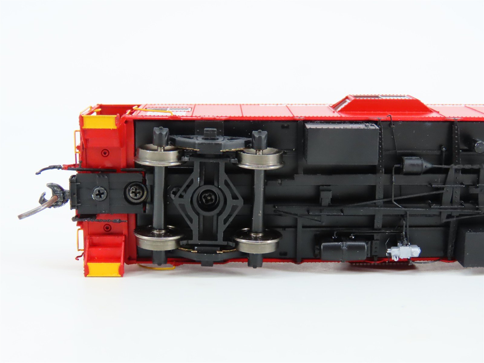 HO Scale Tangent 60116-01 ITC Illinois Terminal Bay Window Caboose #980