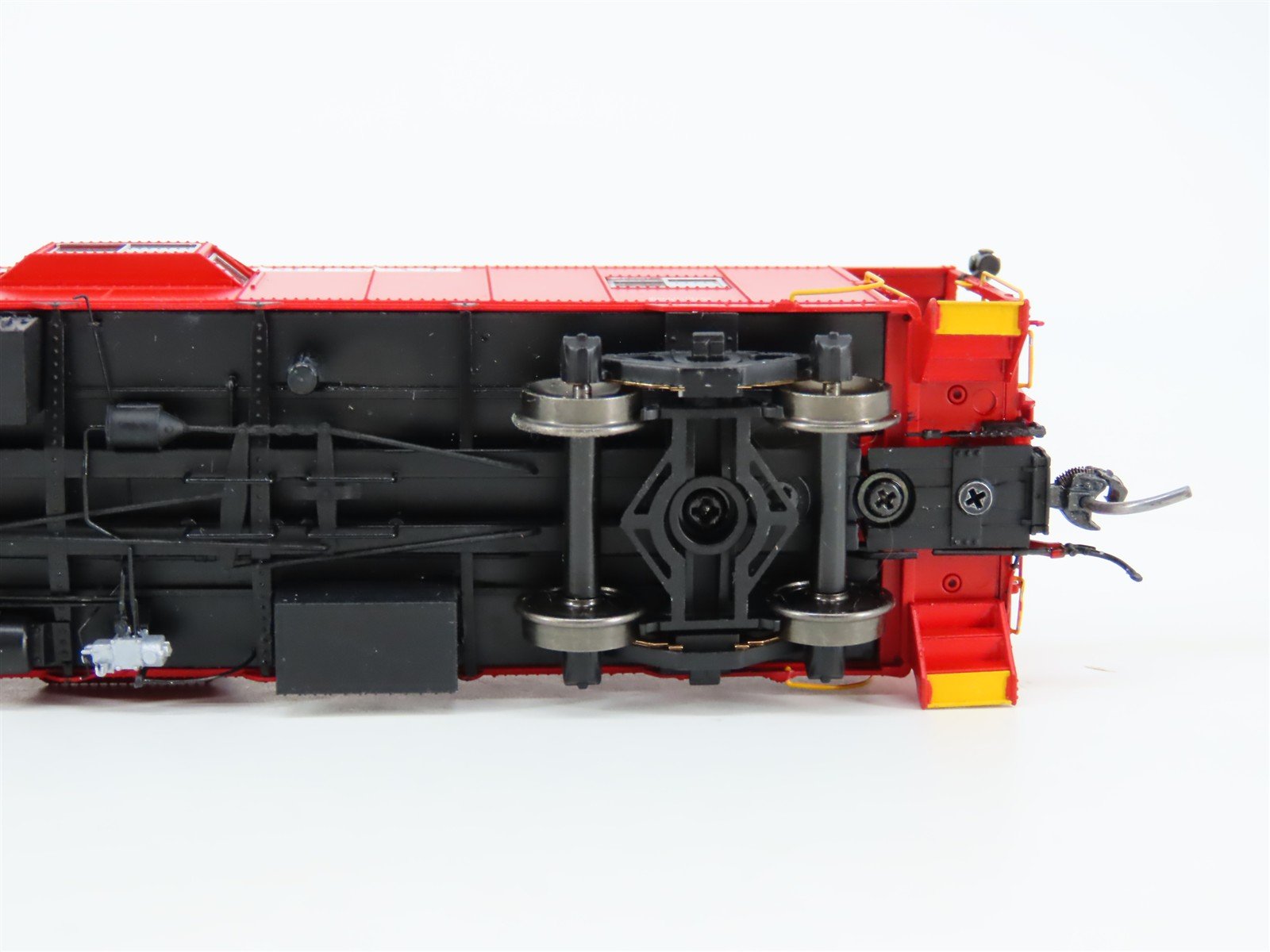 HO Scale Tangent 60116-01 ITC Illinois Terminal Bay Window Caboose #980