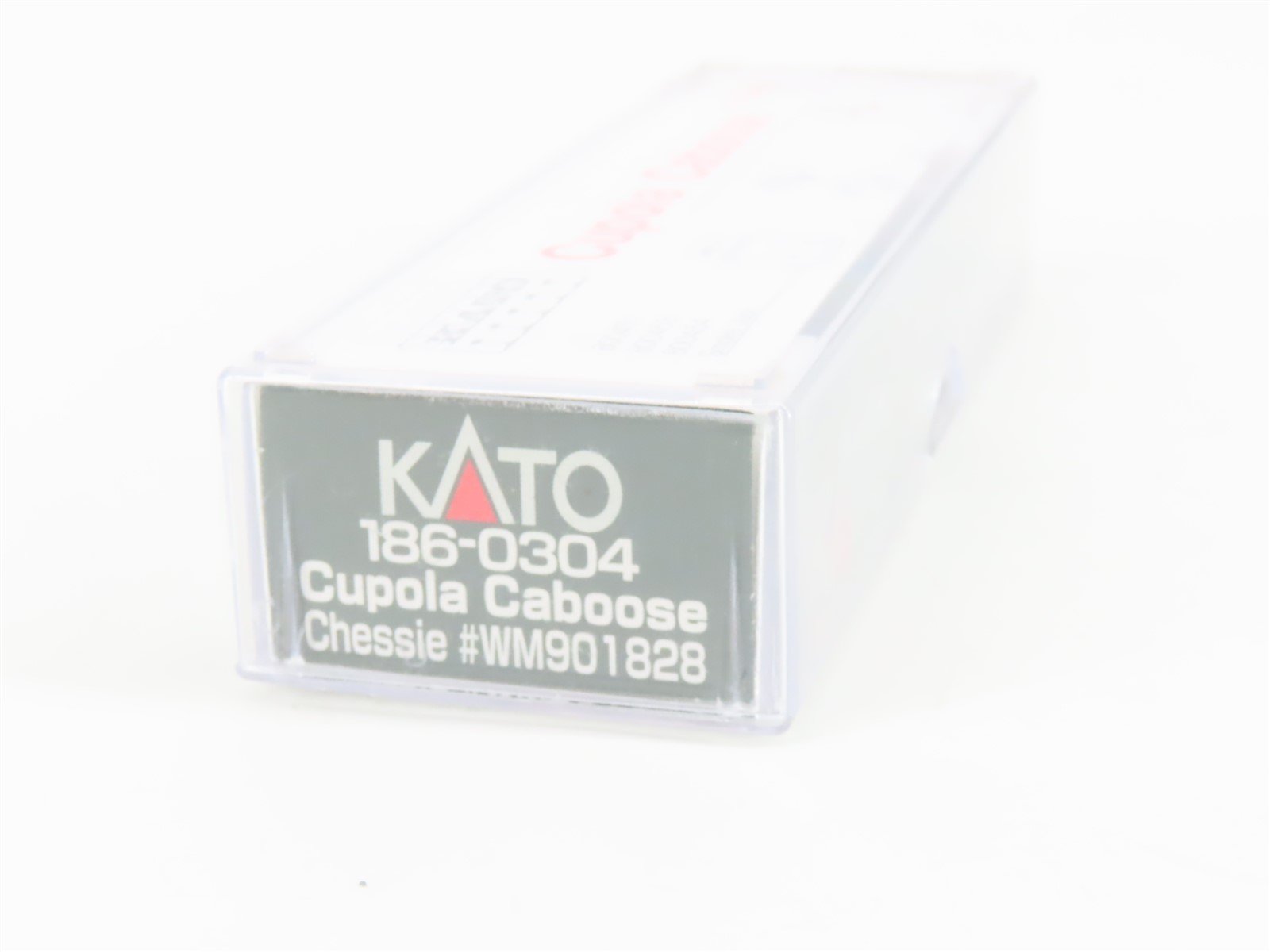 N Scale KATO 186-0304 WM Chessie System Center Cupola Steel Caboose #901828