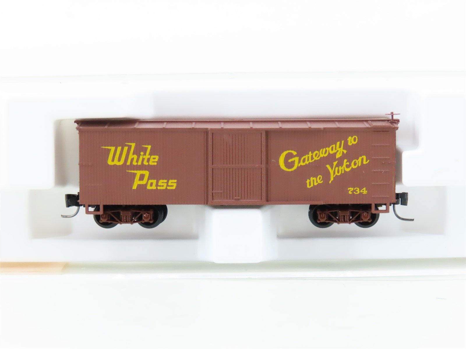 Nn3 Scale Micro-Trains MTL 15111 WPY White Pass & Yukon 30' Wood Box Car #734