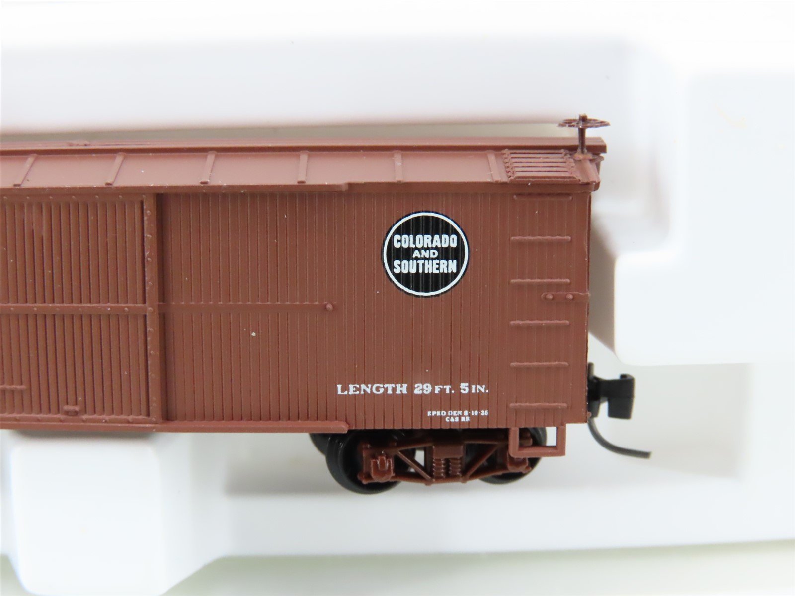 Nn3 Scale Micro-Trains MTL 15106 C&S Colorado & Southern 30' Wood Box Car #8222