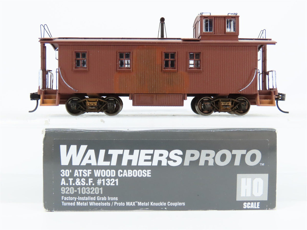 HO Scale Walthers Proto 920-103201 30&#39; ATSF Wood Caboose #1321