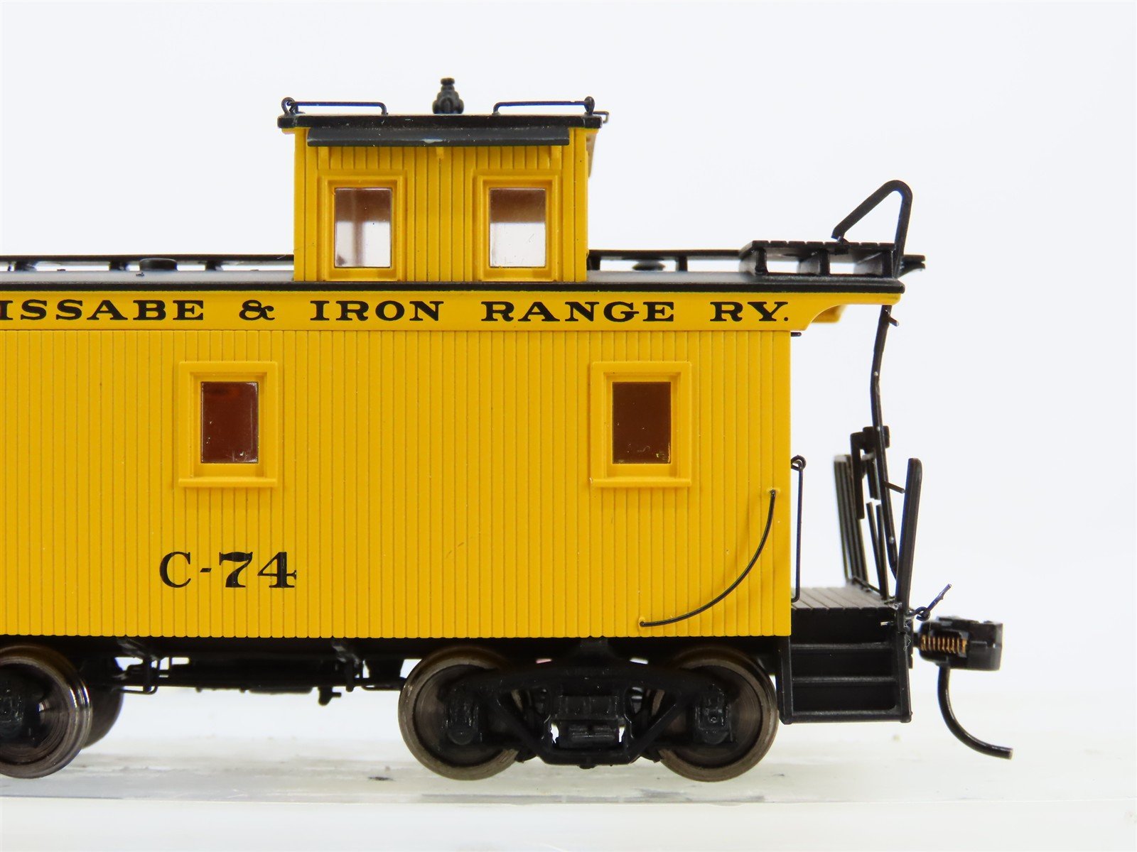 HO Walthers Platinum 932-7681 DMIR Duluth Missabe & Iron Range Caboose C-74