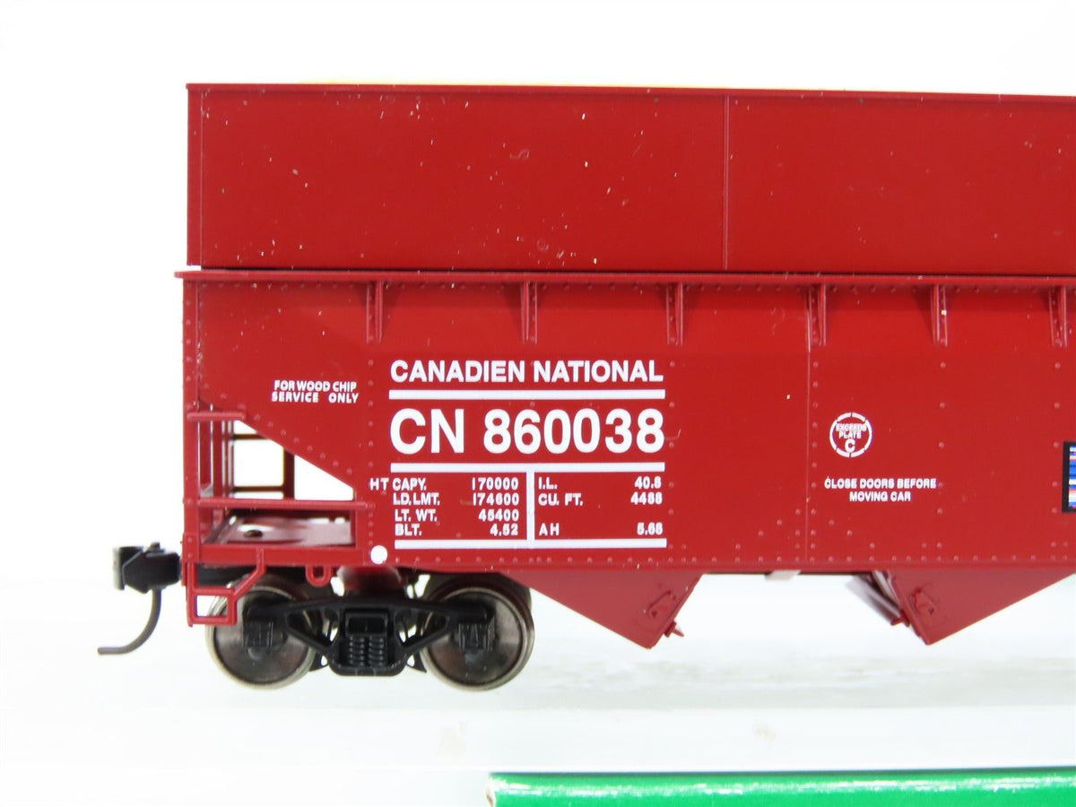 HO Scale Bowser 41958 CN Canadien National 70T Offset Wood Chip Gondola #860038