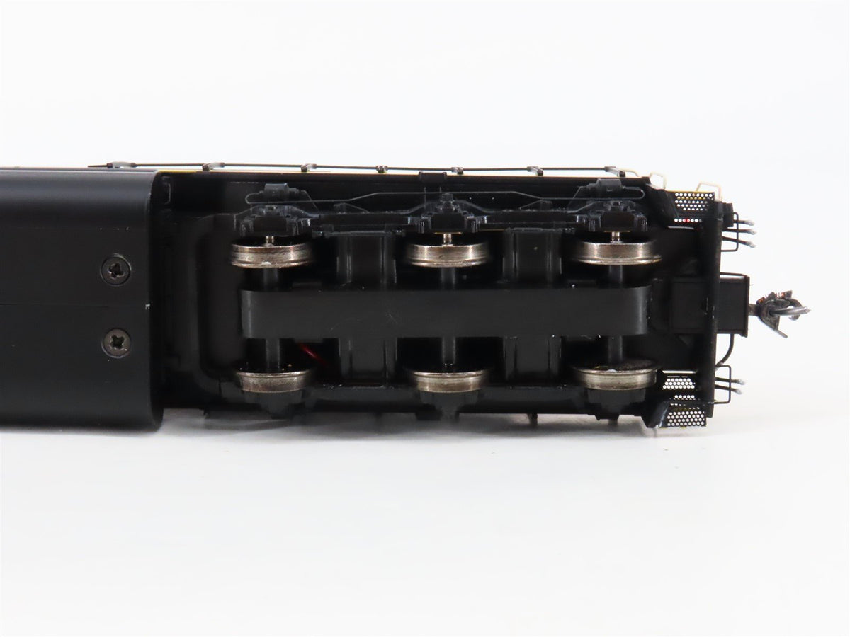 HO Scale InterMountain 49335S-01 CN / IC EMD SD40-2 Diesel #6105 w/ DCC &amp; Sound
