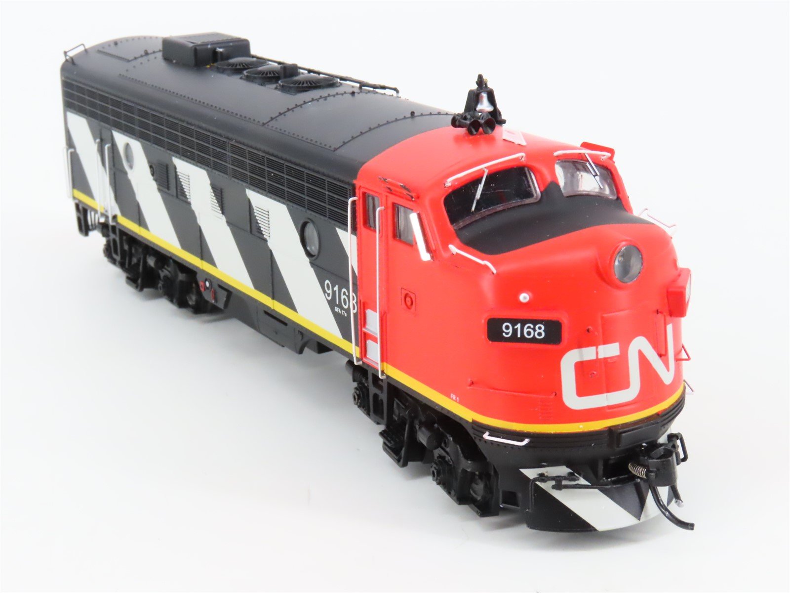 HO Bowser Executive 24038 CN Canadian National F7A Diesel #9168 w/ DCC & Sound