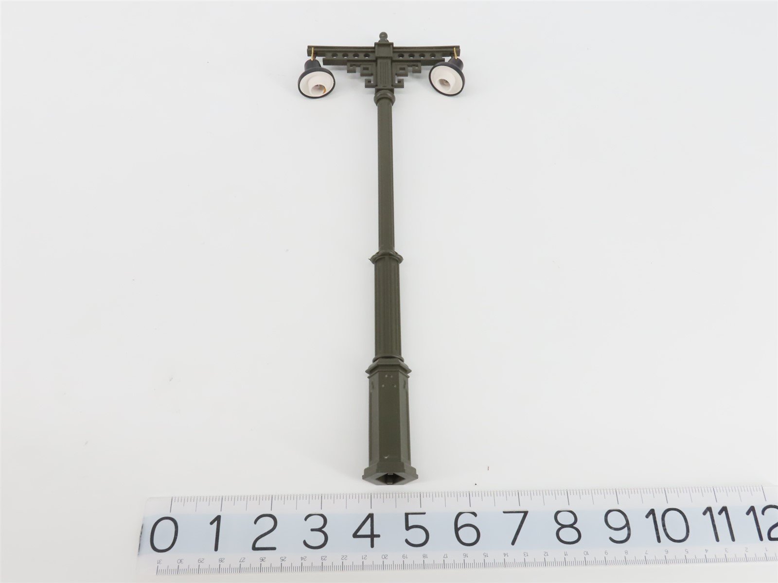 G 1/22.5 Scale LGB 5056 Double Station Light