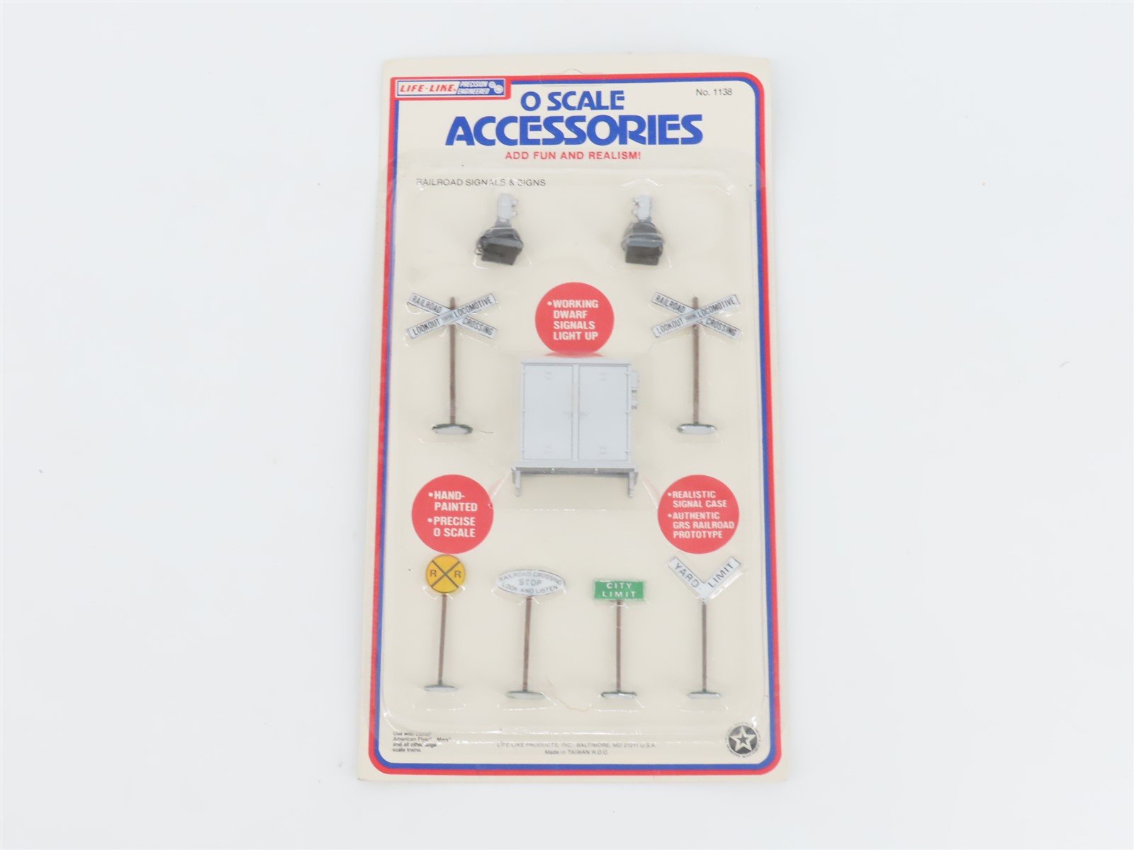 O 1/48 Scale Life-Like 1138 Railroad Signals & Signs Scenery Pack