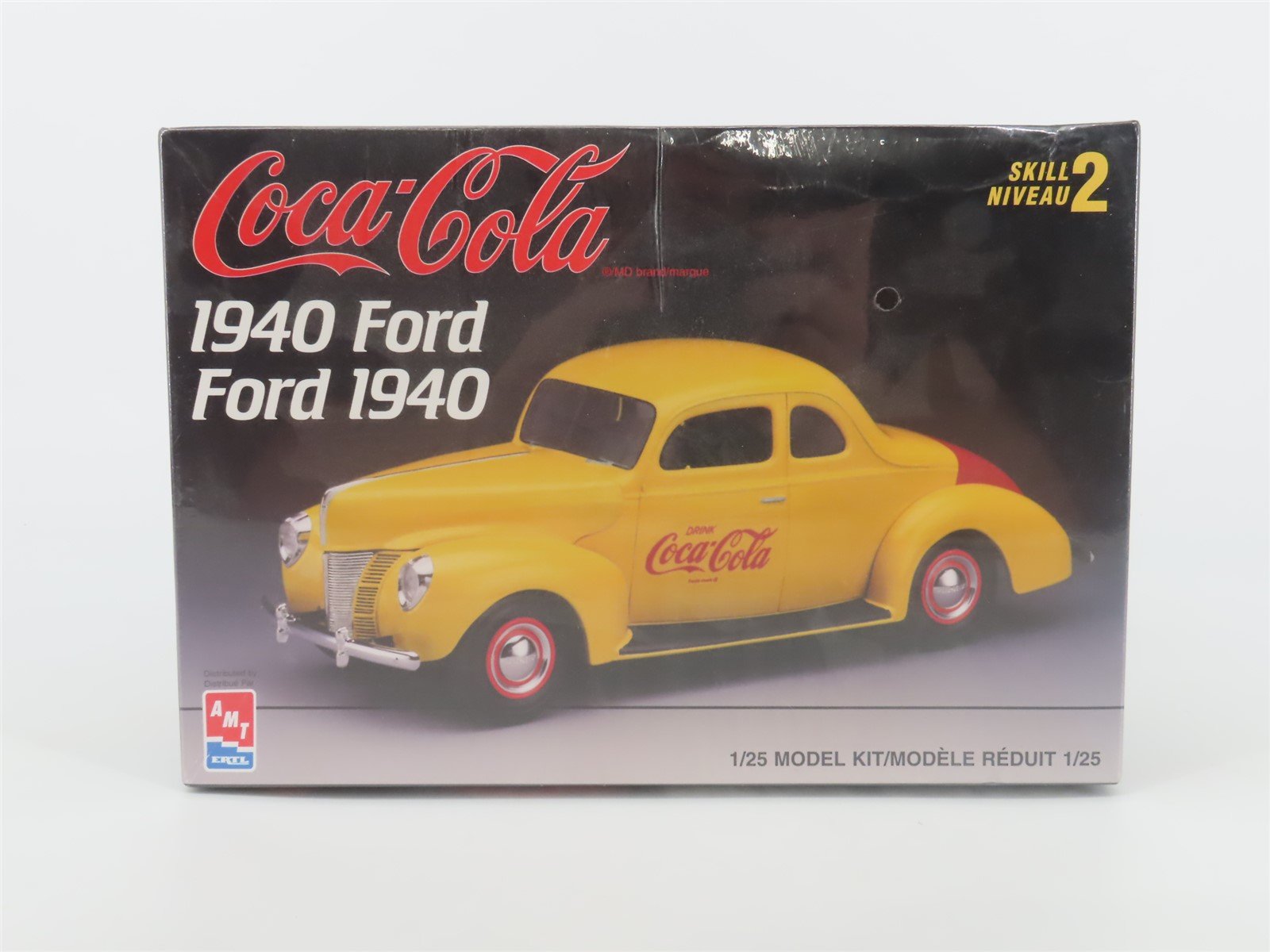 1:25 Scale AMT Ertl Kit H823 Coca-Cola 1940 Ford Coupe - Sealed