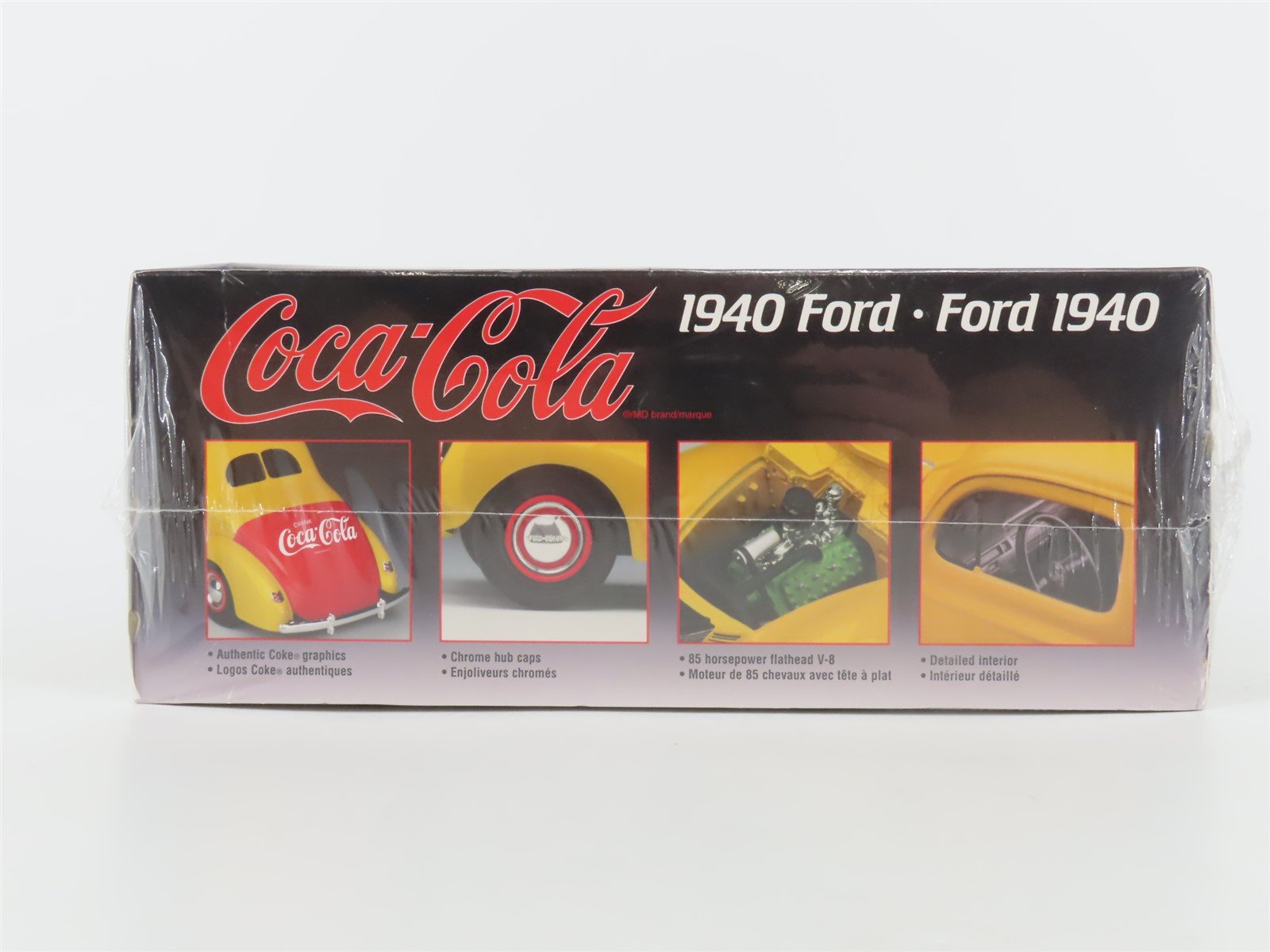 1:25 Scale AMT Ertl Kit H823 Coca-Cola 1940 Ford Coupe - Sealed