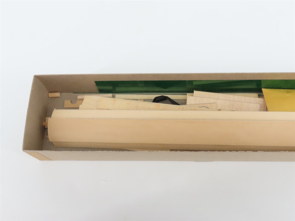 HO La Belle Craftsman Kit #HO-17 Undecorated Arched-Window 80&#39; Diner Passenger