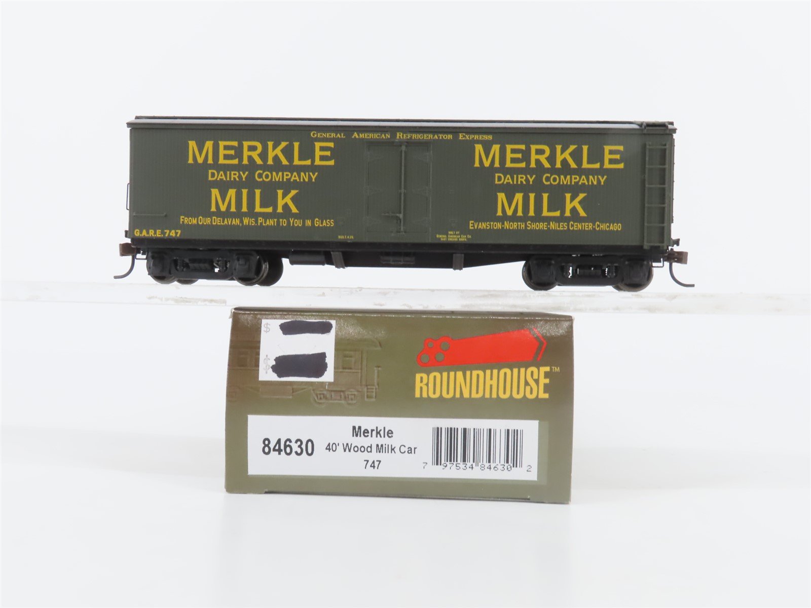 HO Scale Roundhouse 84630 GARE Merkle Dairy Co. Milk 40' Wood Reefer #747