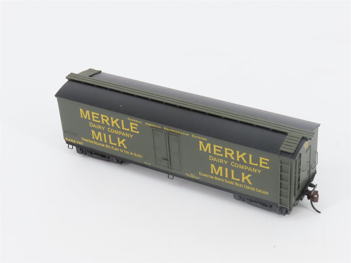 HO Scale Roundhouse 84630 GARE Merkle Dairy Co. Milk 40&#39; Wood Reefer #747