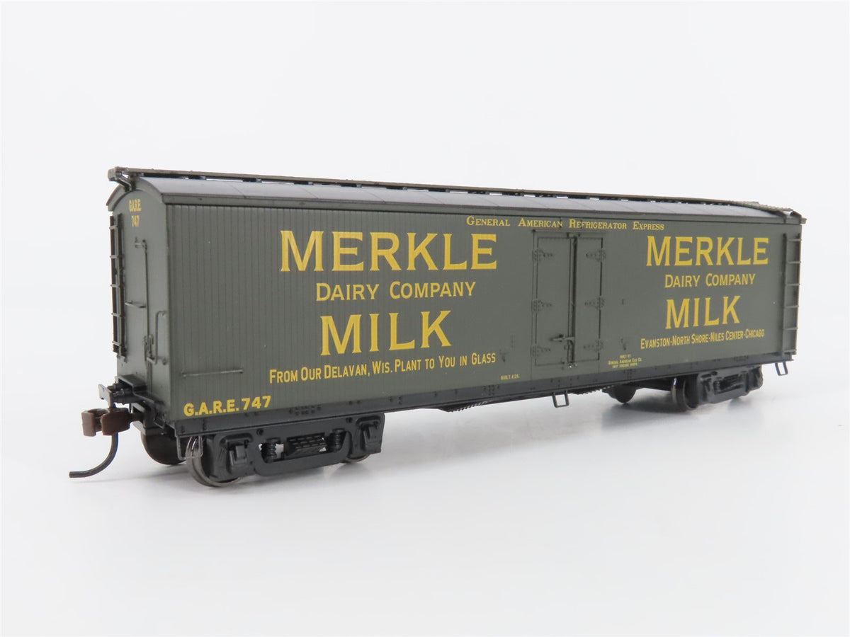 HO Scale Roundhouse 84630 GARE Merkle Dairy Co. Milk 40&#39; Wood Reefer #747