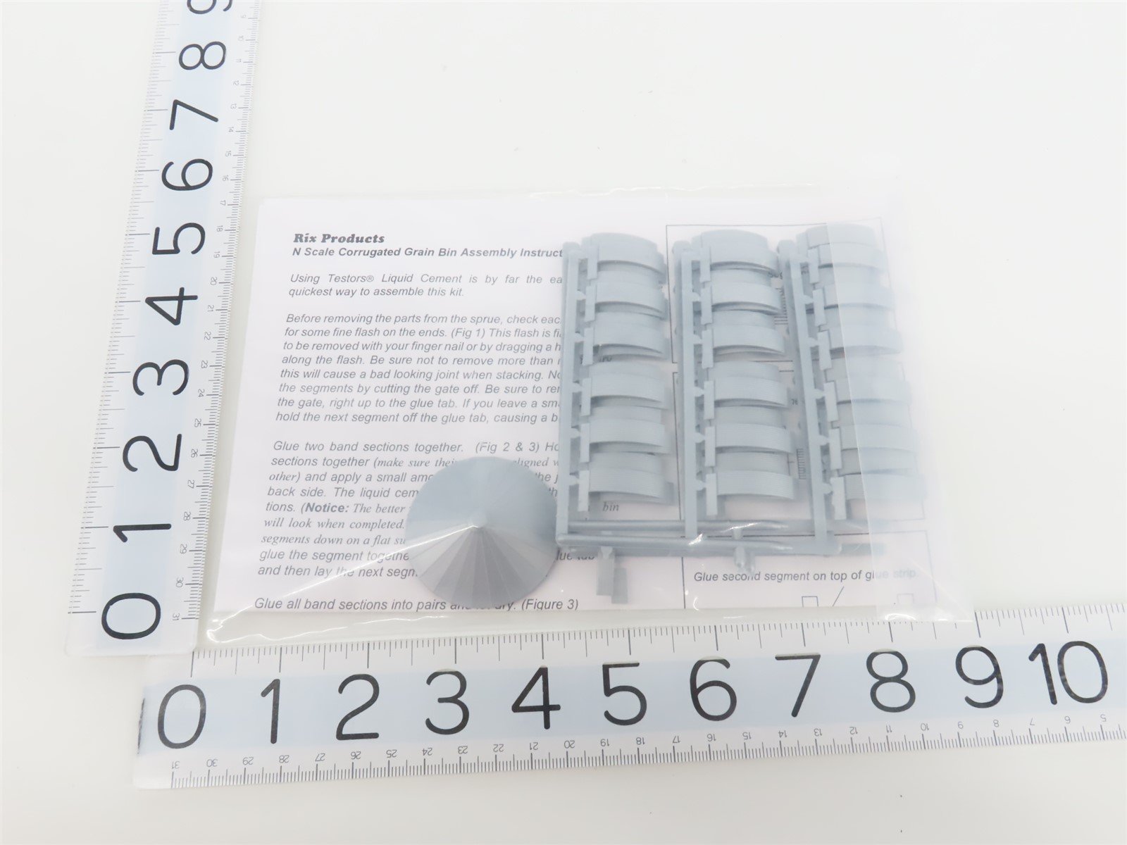 N 1/160 Scale Rix Products Kit #628-0704 Corrugated 40' Tall Grain Bin