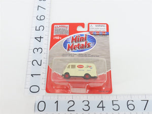HO 1/87 Scale CMW Mini Metals 30371 Taystee Bread International Metro Van