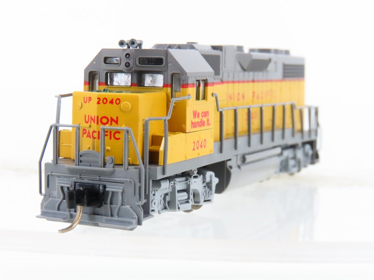 N KATO 176-015 UP Union Pacific &quot;We can handle it.&quot; EMD GP38-2 Diesel #2040