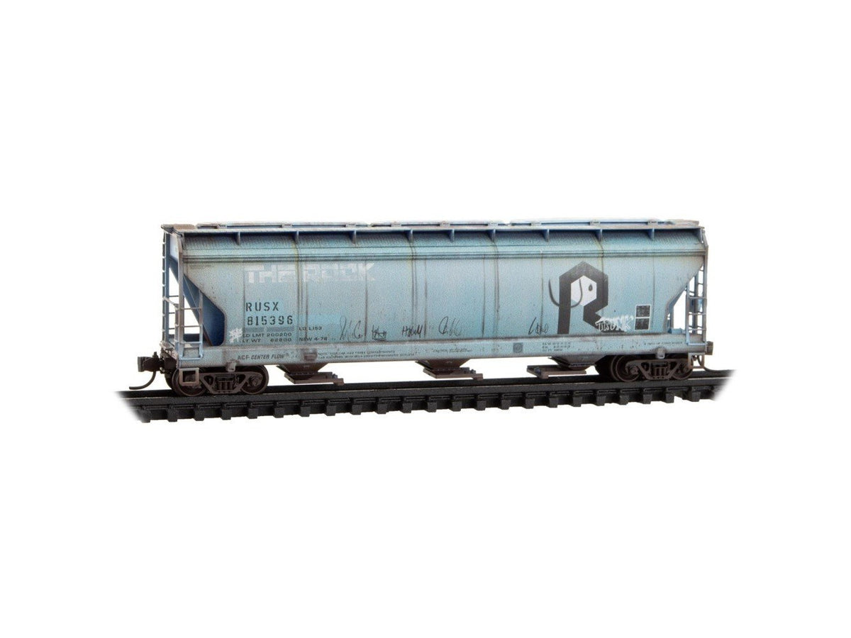 N Micro-Trains MTL 98305100 RUSX/ex-RI 3-Bay Covered Hoppers 2-Pack w/ Graffiti