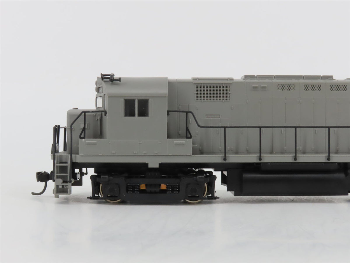 HO Scale Atlas/KATO 8050 Undecorated ALCO C-424 Diesel Locomotive