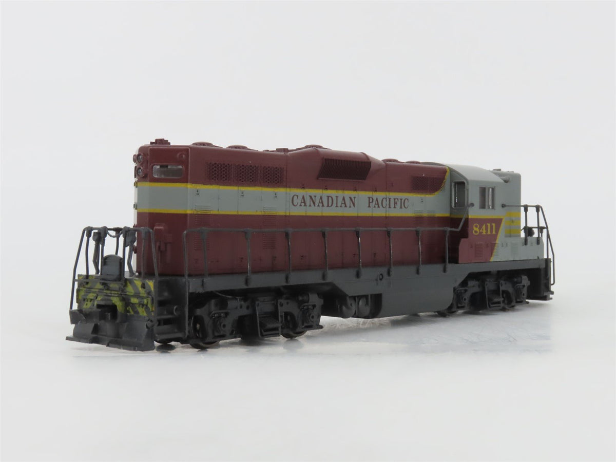 HO Scale Atlas/KATO 8207 CP Canadian Pacific EMD GP7 Diesel Locomotive #8411