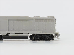 HO Bachmann Spectrum 41-0828-D2 Undecorated EMD GP30 Diesel Locomotive