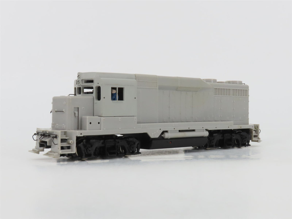 HO Bachmann Spectrum 41-0828-D2 Undecorated EMD GP30 Diesel Locomotive