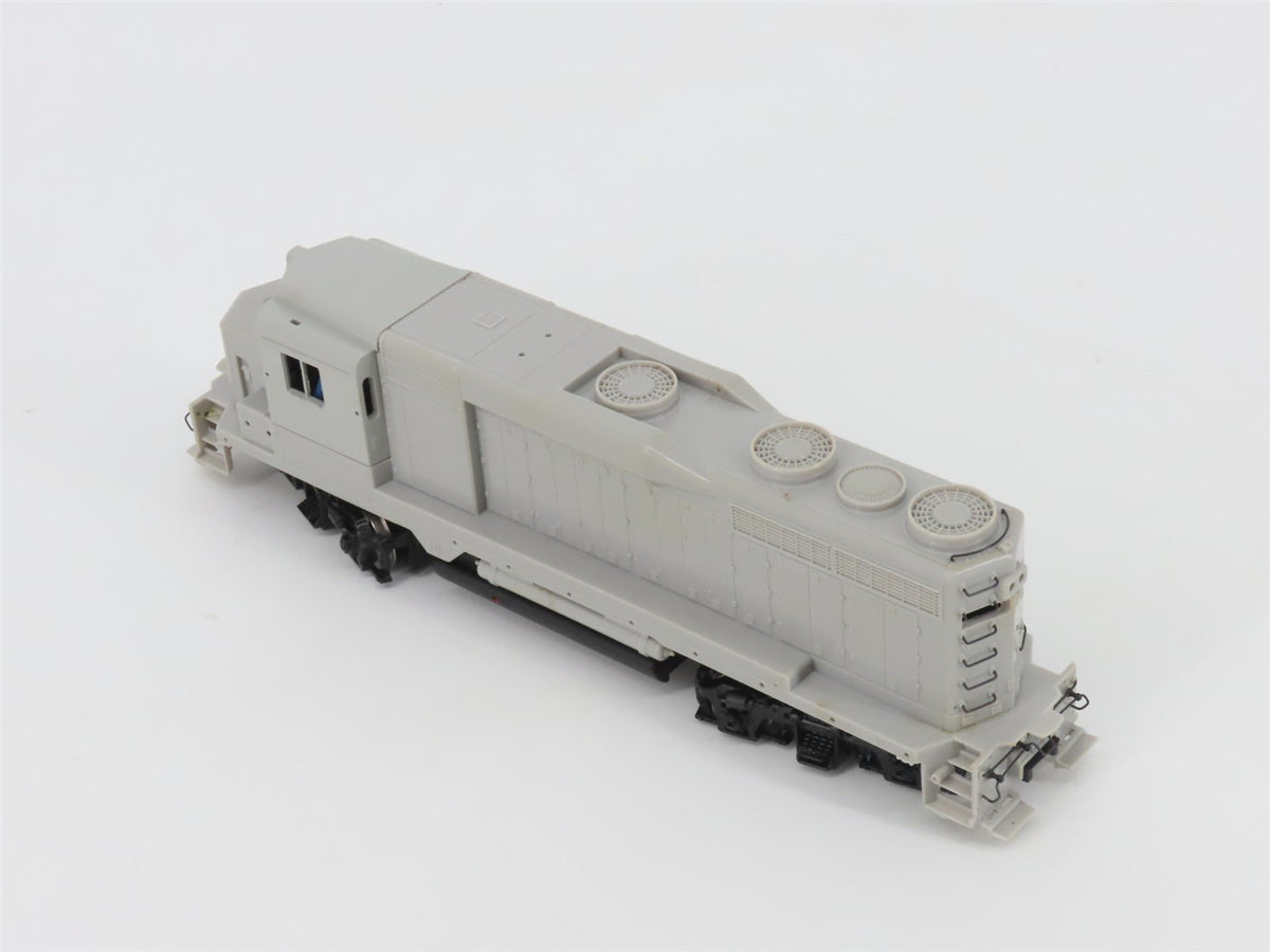 HO Bachmann Spectrum 41-0828-D2 Undecorated EMD GP30 Diesel Locomotive