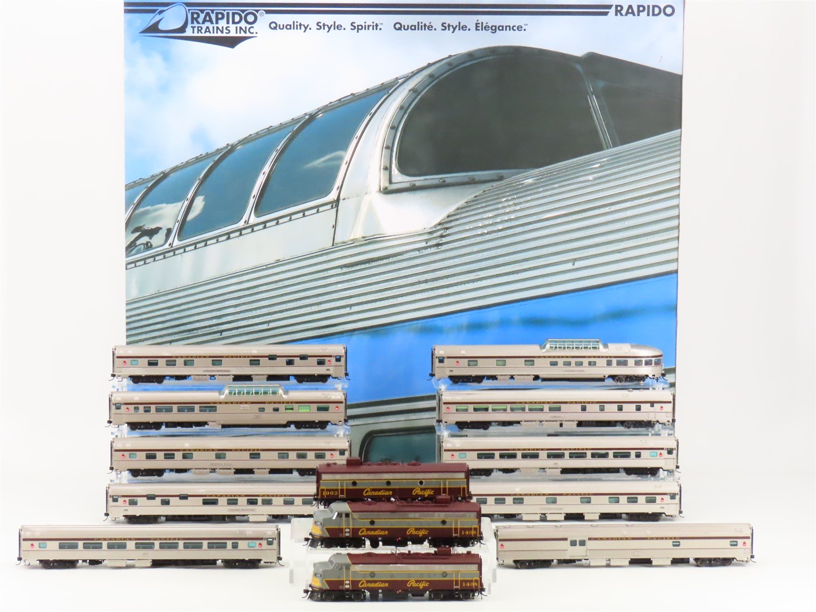 HO Rapido 210003 The Canadian FP9A/B/A Diesel Passenger Train Set w/ DCC & Sound