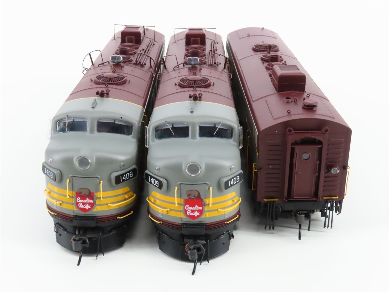 HO Rapido 210003 The Canadian FP9A/B/A Diesel Passenger Train Set w/ DCC & Sound
