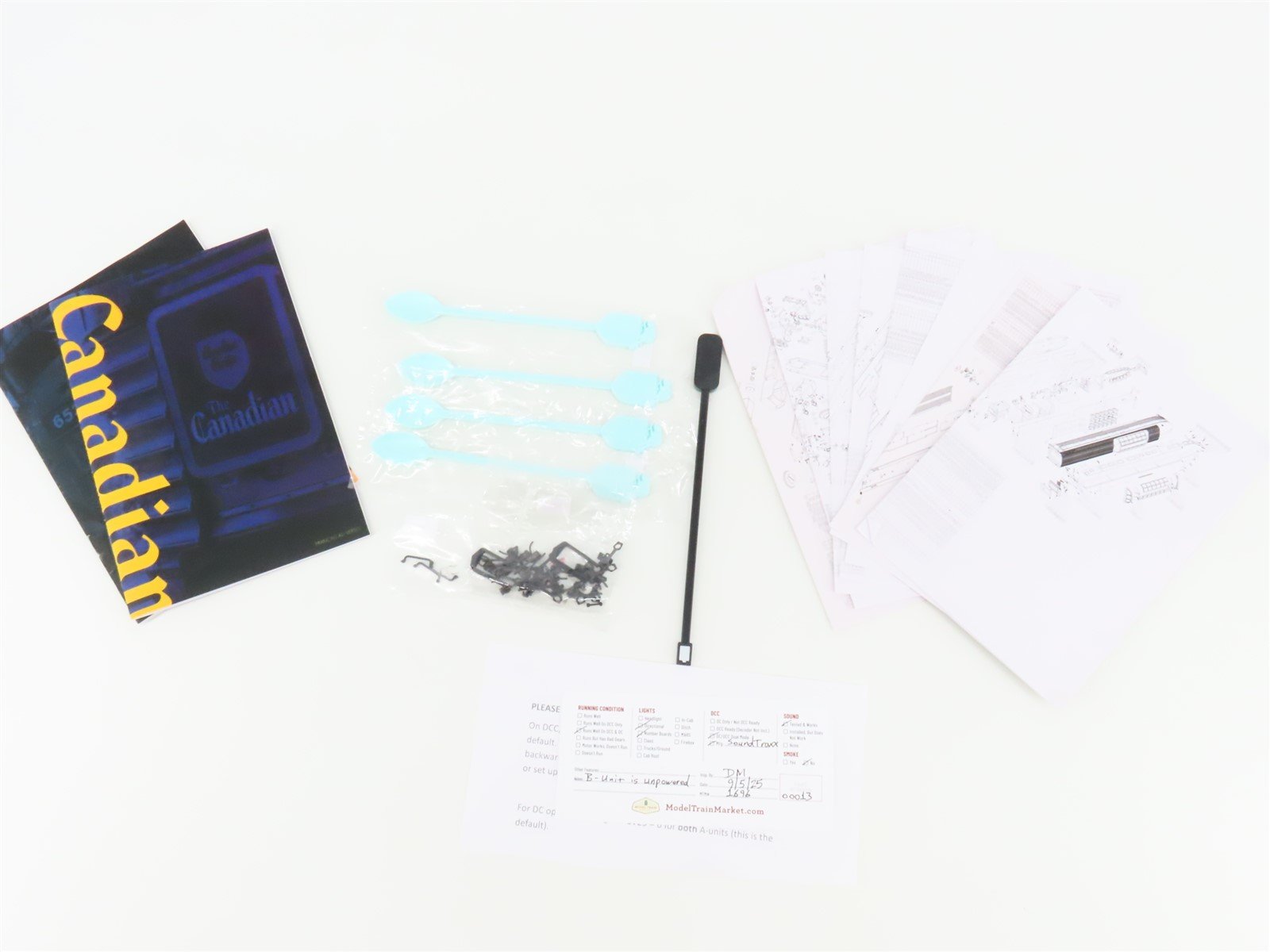 HO Rapido 210003 The Canadian FP9A/B/A Diesel Passenger Train Set w/ DCC & Sound