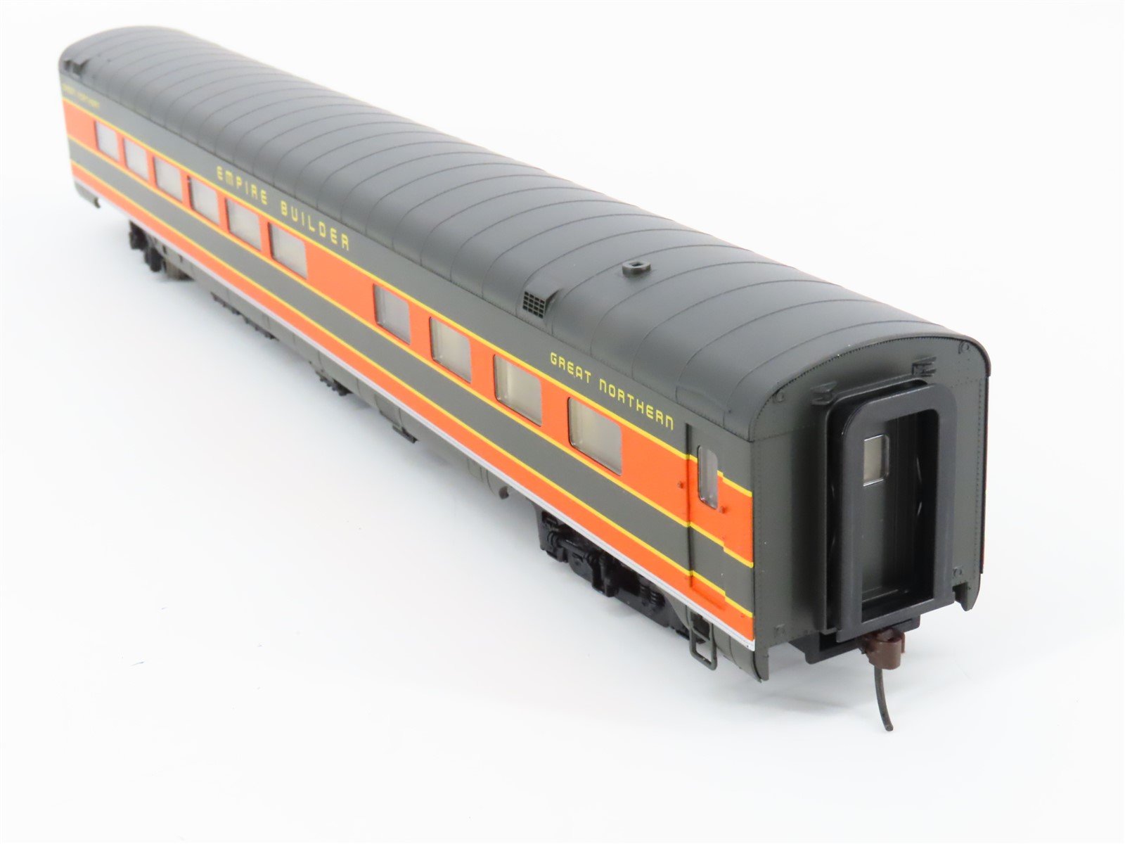 HO Scale Walthers 932-9037 GN Empire Builder AC&F 36-Seat Diner Passenger