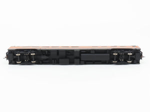 HO Scale Walthers 932-9037 GN Empire Builder AC&F 36-Seat Diner Passenger