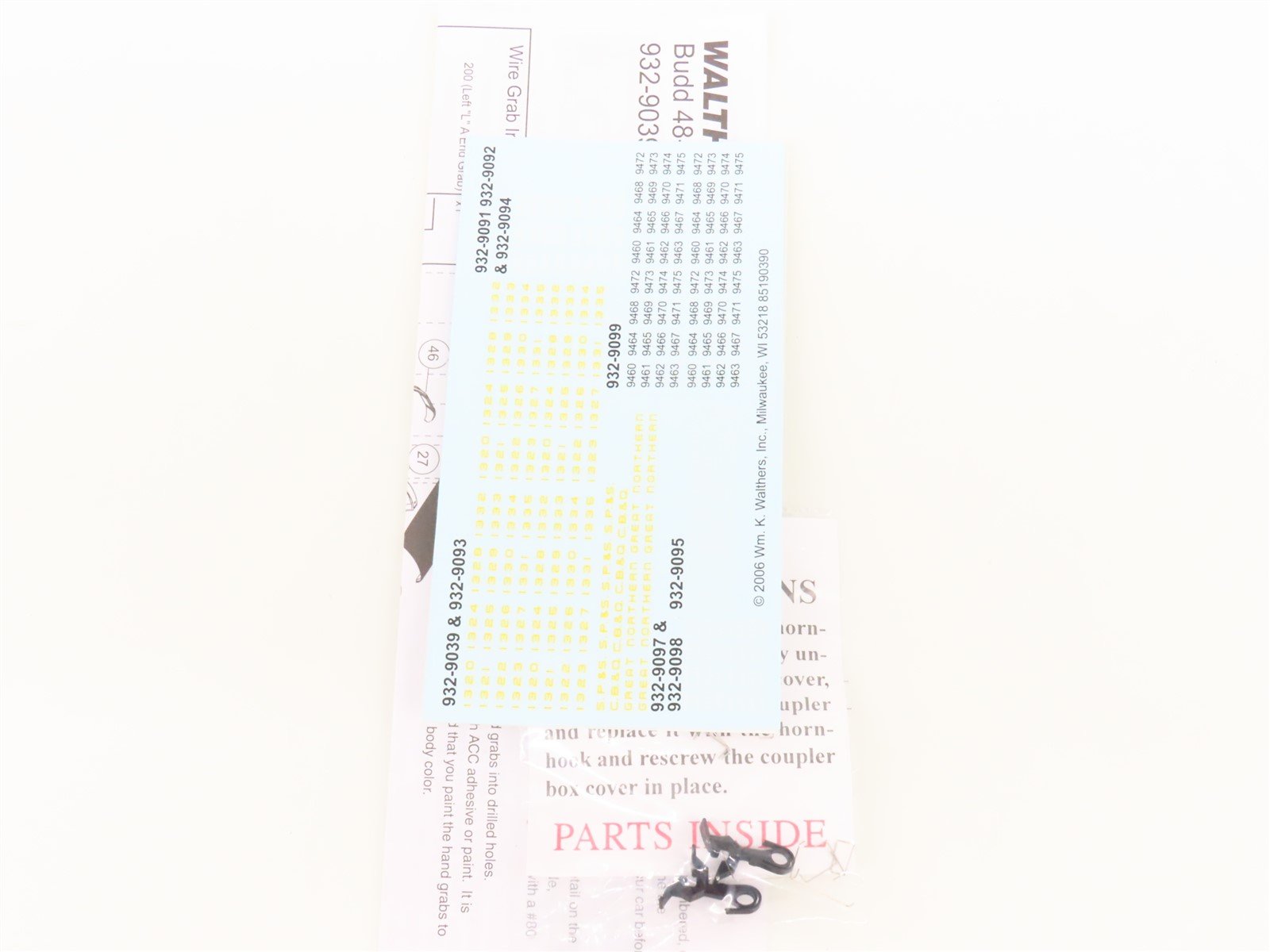 HO Walthers 932-9039 GN Empire Builder Budd 48-Seat Vista Dome Coach Passenger