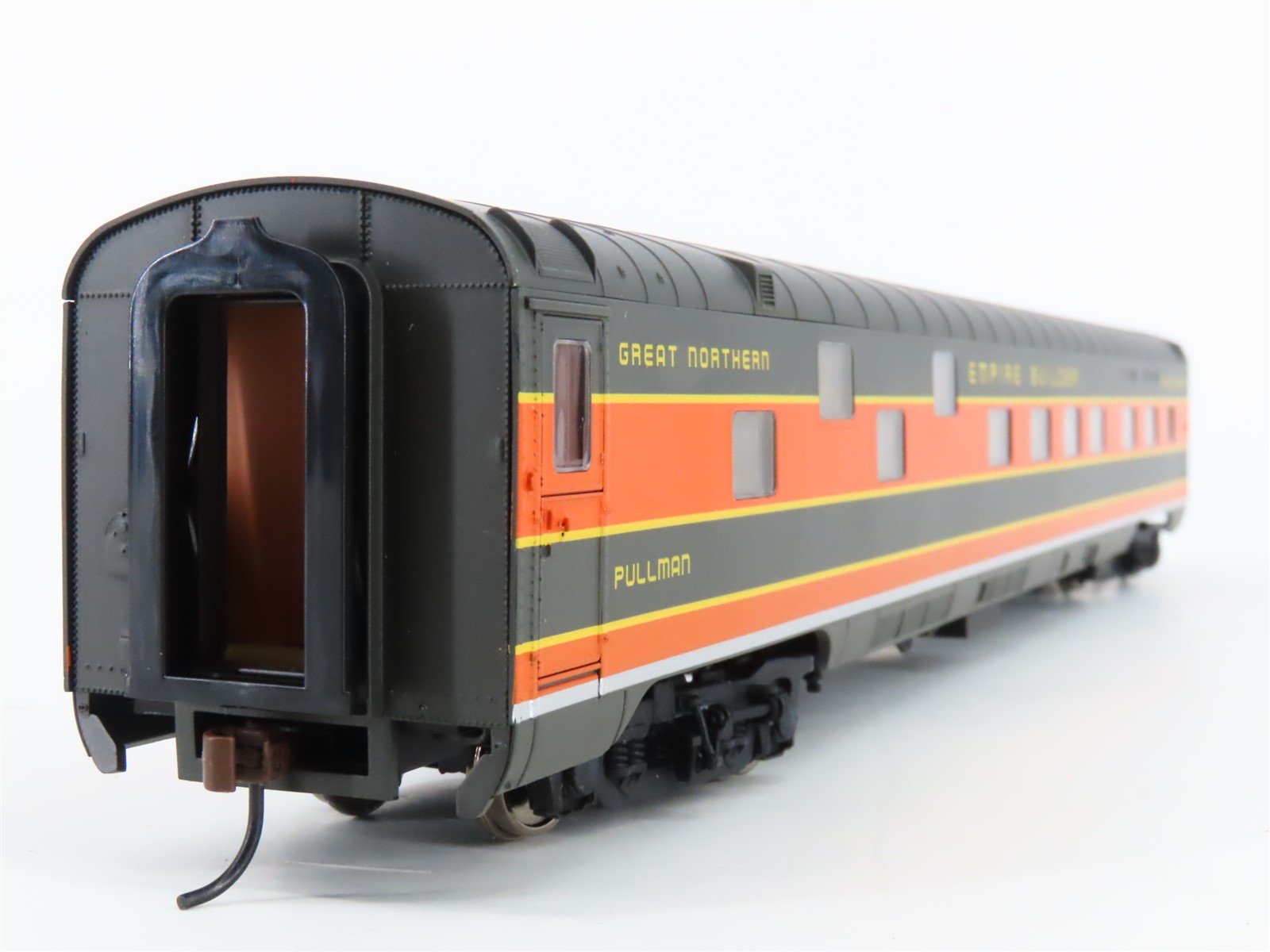 HO Scale Walthers 932-9033 GN Empire Builder P-S 7-4-3-1 Sleeper Passenger