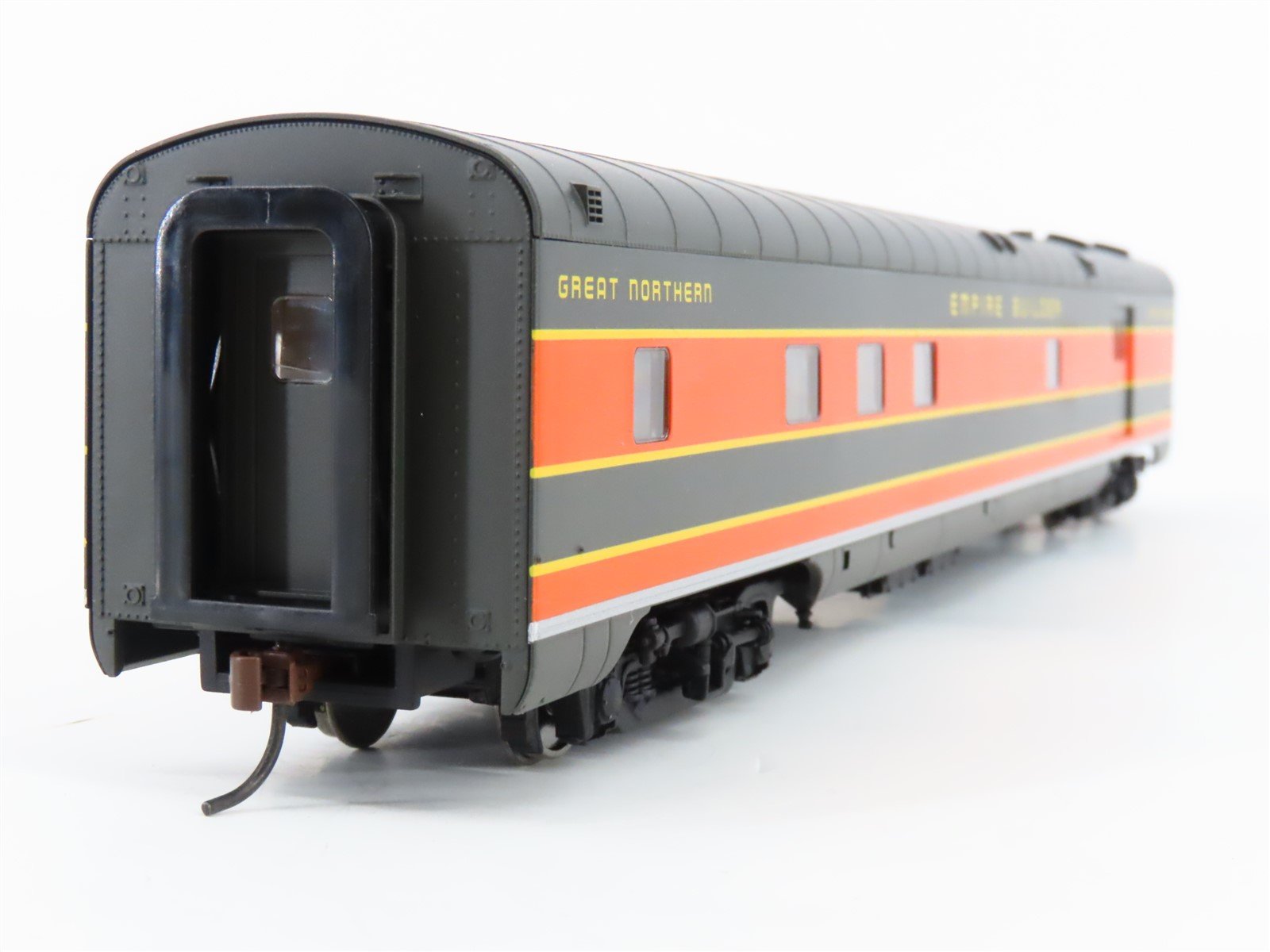 HO Scale Walthers 932-9035 GN Empire Builder AC&F Baggage-Dormitory Passenger