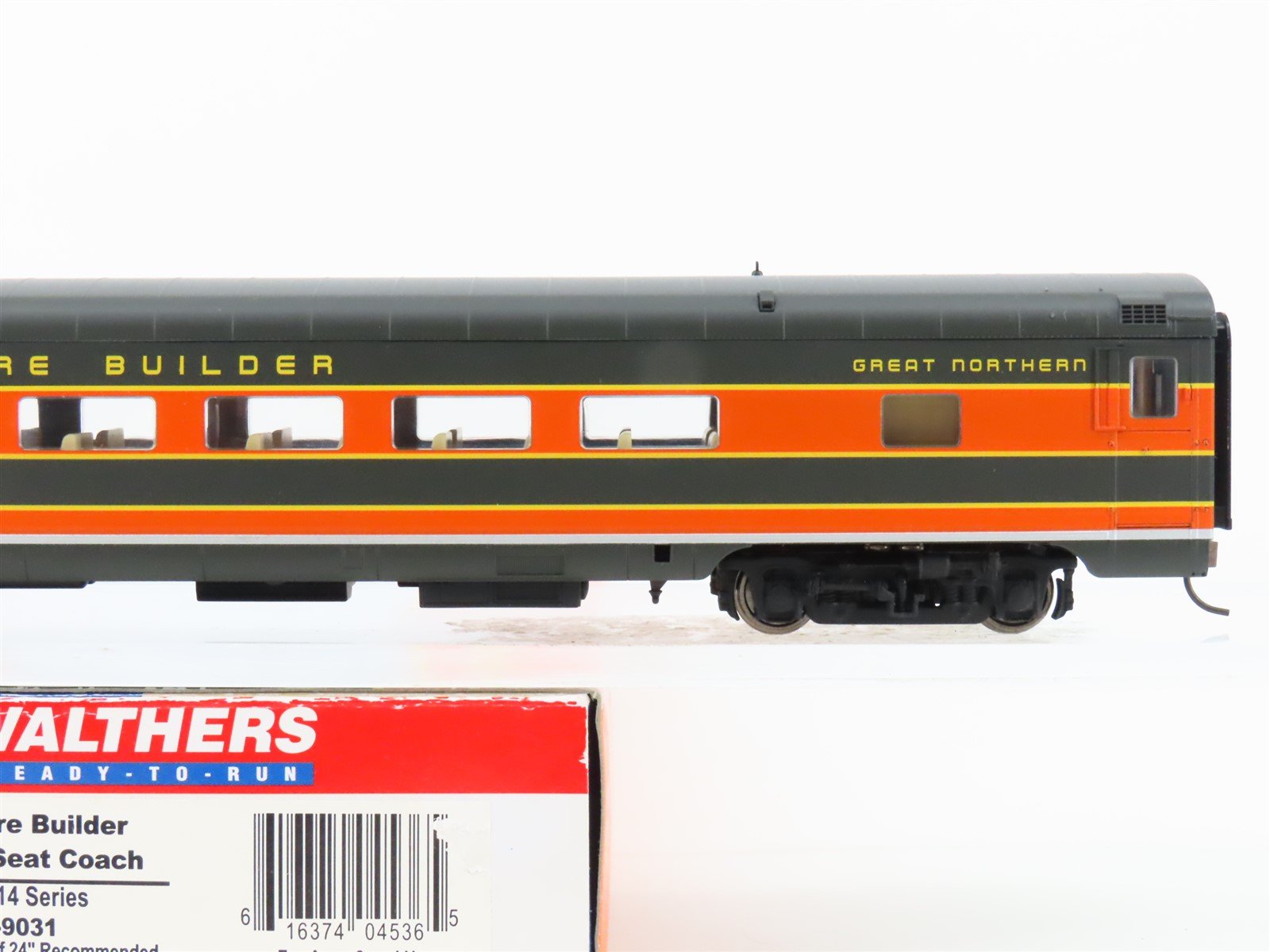 HO Scale Walthers 932-9031 GN Empire Builder AC&F 60-Seat Coach Passenger