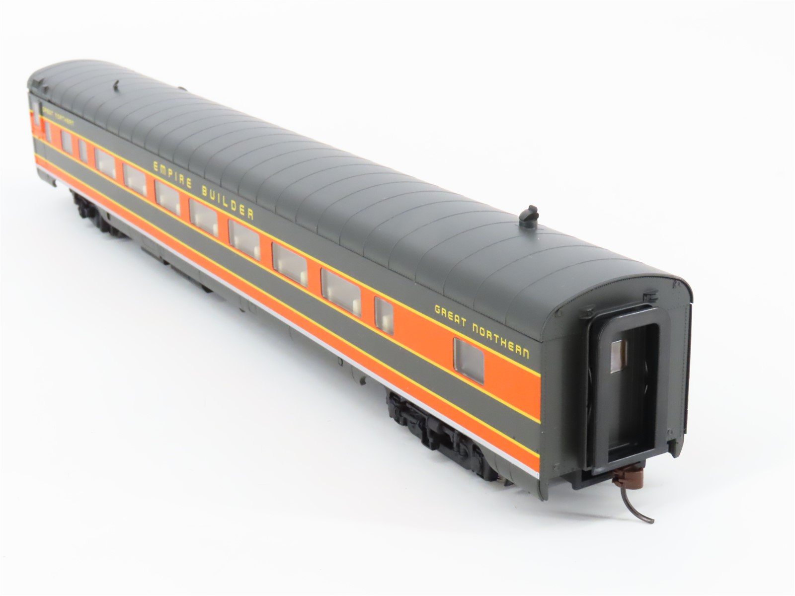 HO Scale Walthers 932-9031 GN Empire Builder AC&F 60-Seat Coach Passenger