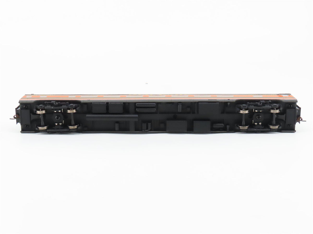 HO Scale Walthers 932-9031 GN Empire Builder AC&amp;F 60-Seat Coach Passenger