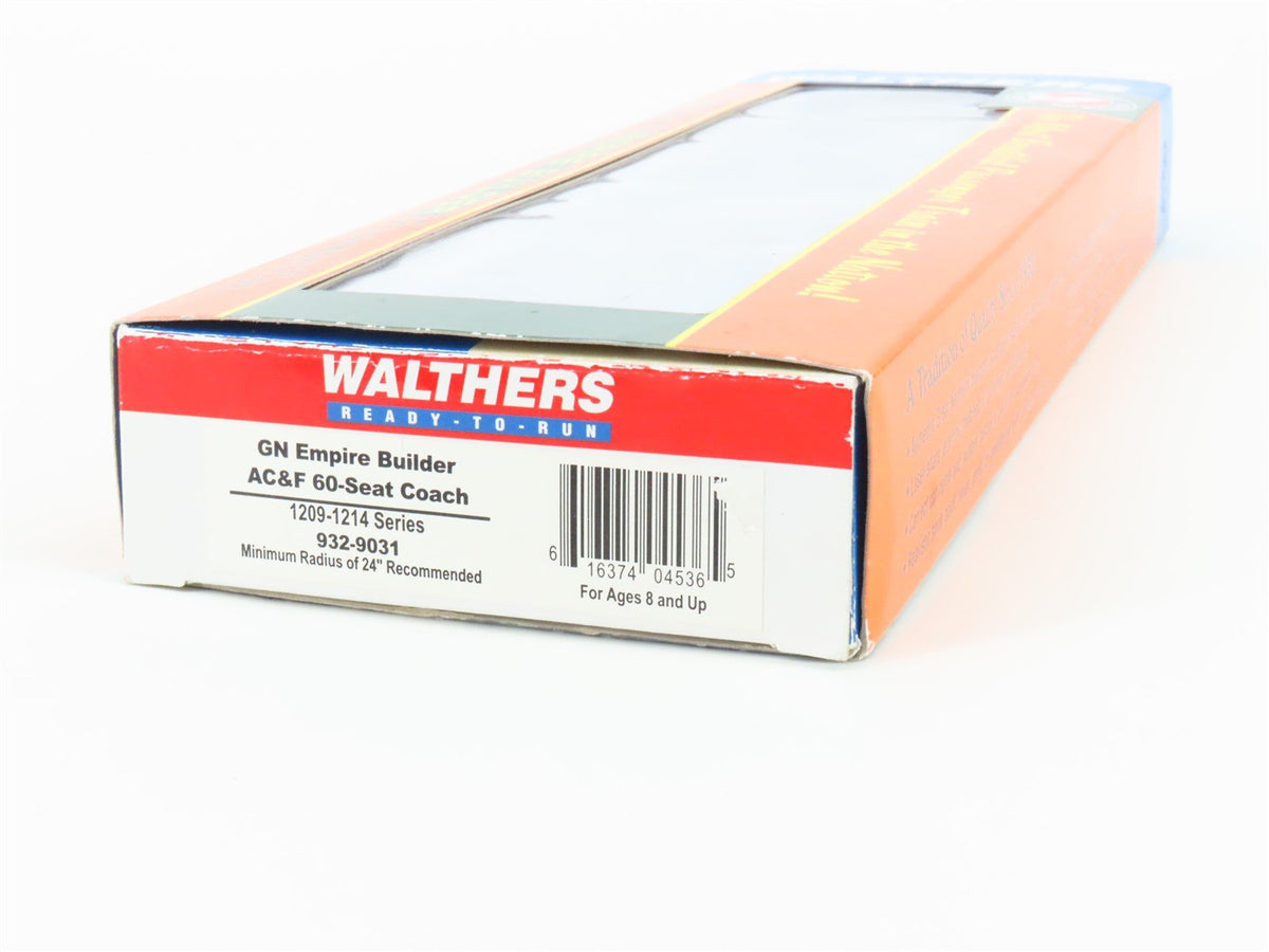 HO Scale Walthers 932-9031 GN Empire Builder AC&amp;F 60-Seat Coach Passenger