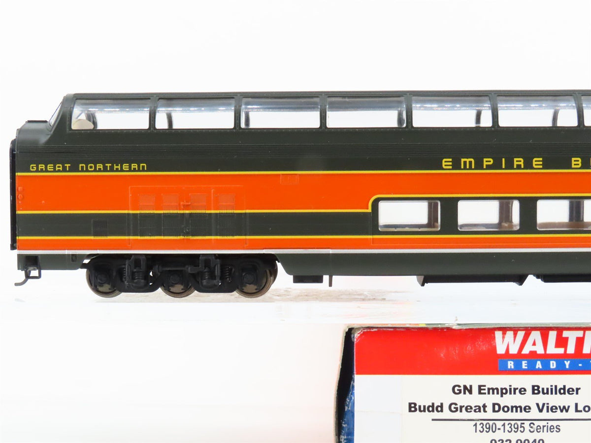 HO Walthers 932-9040 GN Empire Builder Budd Great Dome View Lounge Passenger