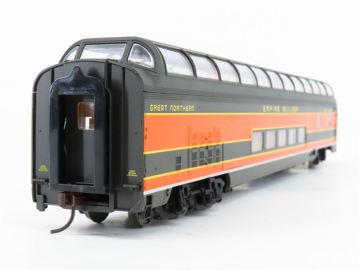 HO Walthers 932-9040 GN Empire Builder Budd Great Dome View Lounge Passenger