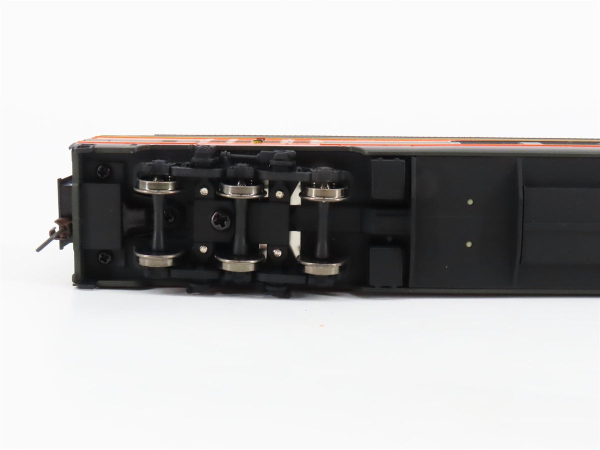 HO Walthers 932-9040 GN Empire Builder Budd Great Dome View Lounge Passenger