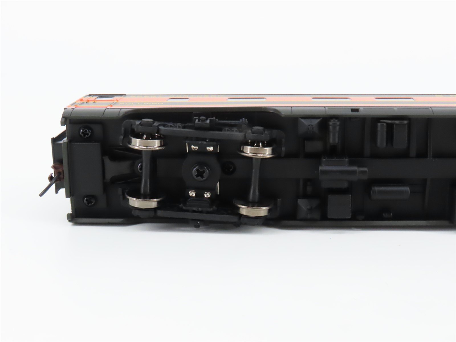 HO Scale Walthers 932-9036 GN Empire Builder 6-5-2 Sleeper Passenger