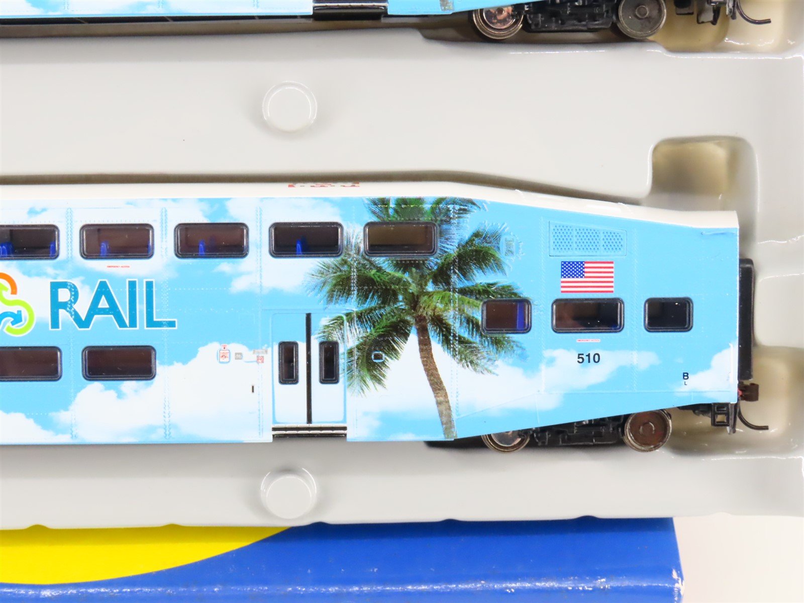 HO Athearn 2585 Tri Rail Bombardier Control Car #510 w/ 2 Coach Passenger Cars