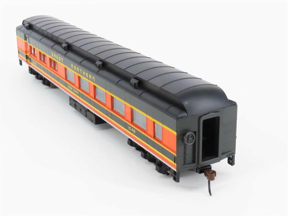 HO Scale Athearn ATH79478 GN Great Northern HW Diner Passenger #1046 &quot;New York&quot;