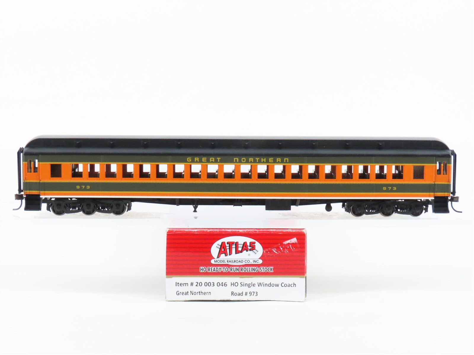 HO Scale Atlas Master Line 20003046 GN Great Northern Coach Passenger #973